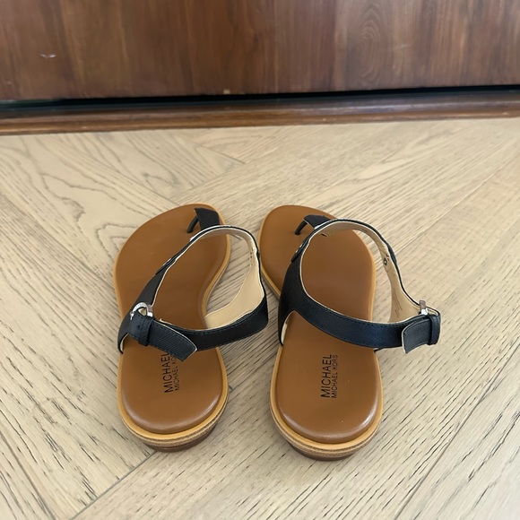 Michael Kors brown and black sandal - Picture 3 of 4